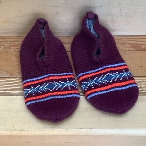 Women’s Bombas slipper socks.